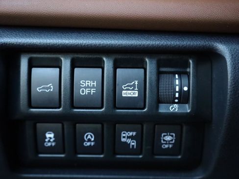 Used 2019 Subaru Forester Touring AWD/4WD image 38