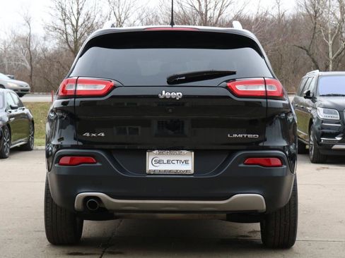 Used 2017 Jeep Cherokee Limited AWD/4WD image 14
