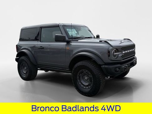Used 2025 Ford Bronco Badlands w/ Sasquatch Package image 8
