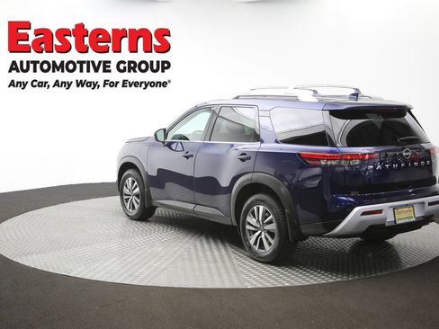 Used 2023 Nissan Pathfinder SL AWD/4WD image 65