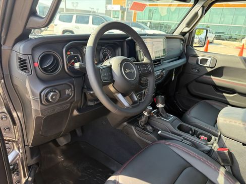 New 2026 Jeep Wrangler Unlimited Rubicon AWD/4WD image 10