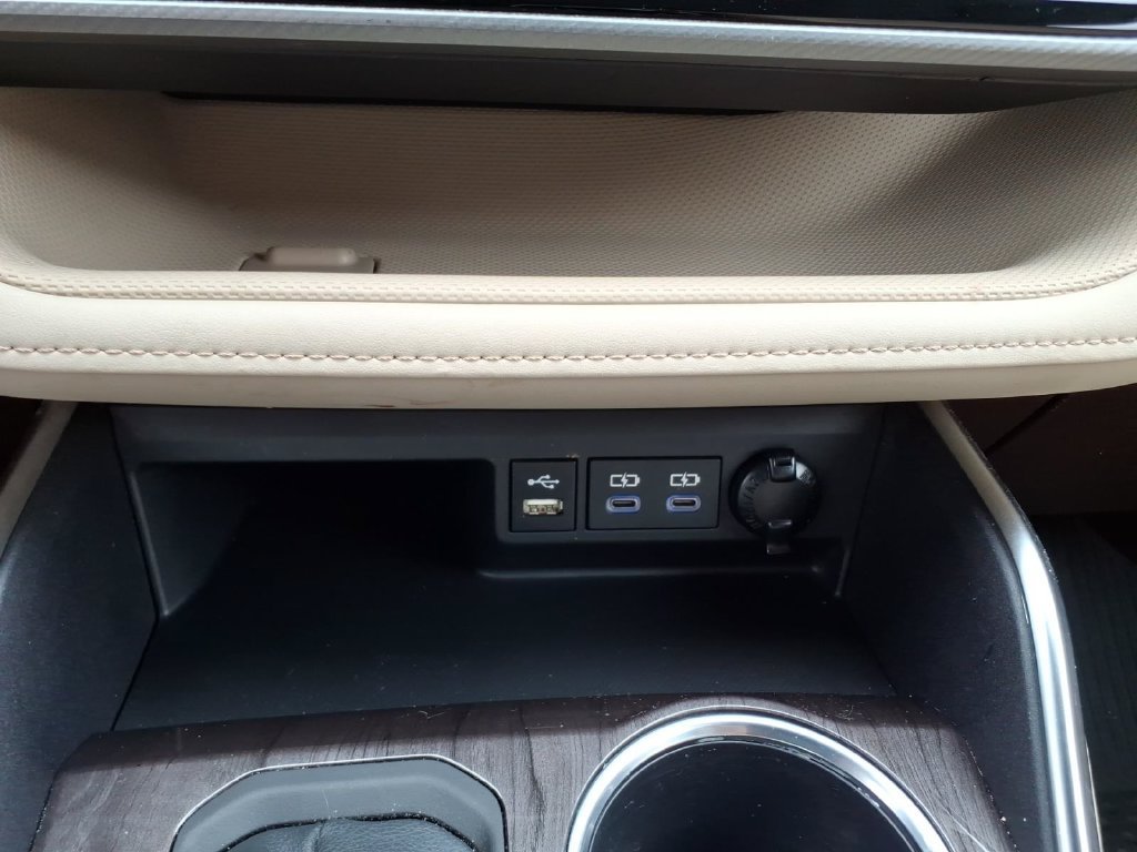 Used 2022 Toyota Highlander Platinum AWD/4WD image 23