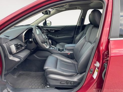 Used 2025 Subaru Outback Limited AWD/4WD image 9