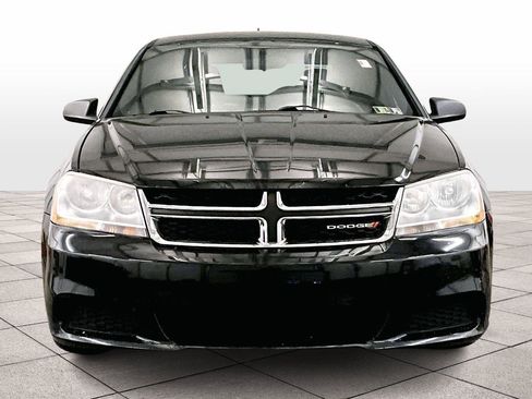 Used 2013 Dodge Avenger SE image 4