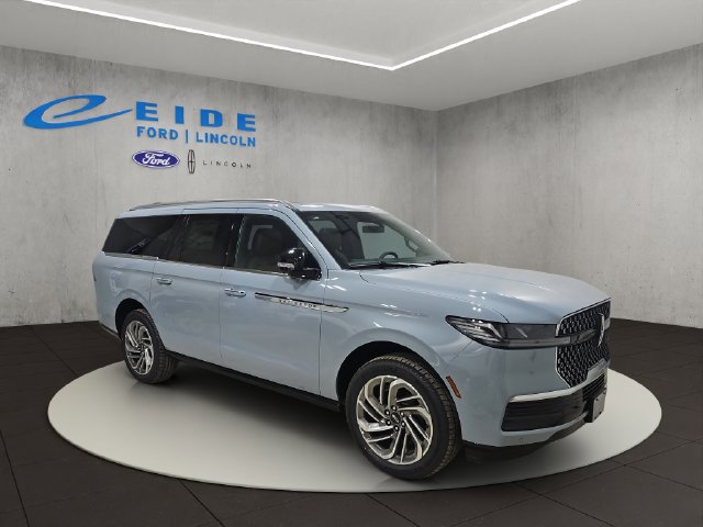 New 2027 Lincoln Navigator L Reserve AWD/4WD image 1