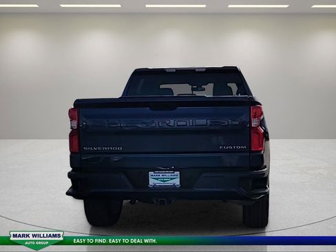 Used 2021 Chevrolet Silverado 1500 Custom image 5
