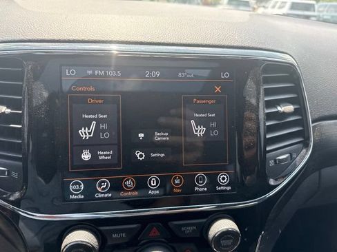 Used 2020 Jeep Grand Cherokee Altitude AWD/4WD image 12