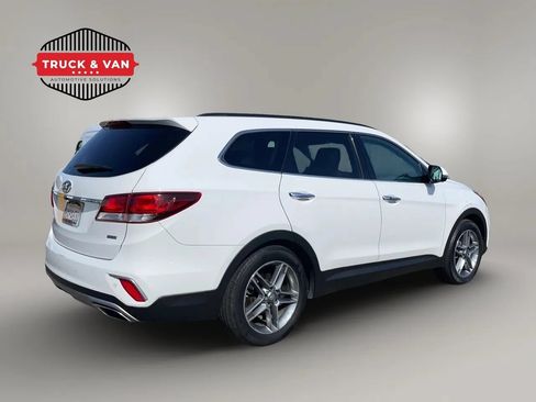 Used 2018 Hyundai Santa Fe FWD image 6