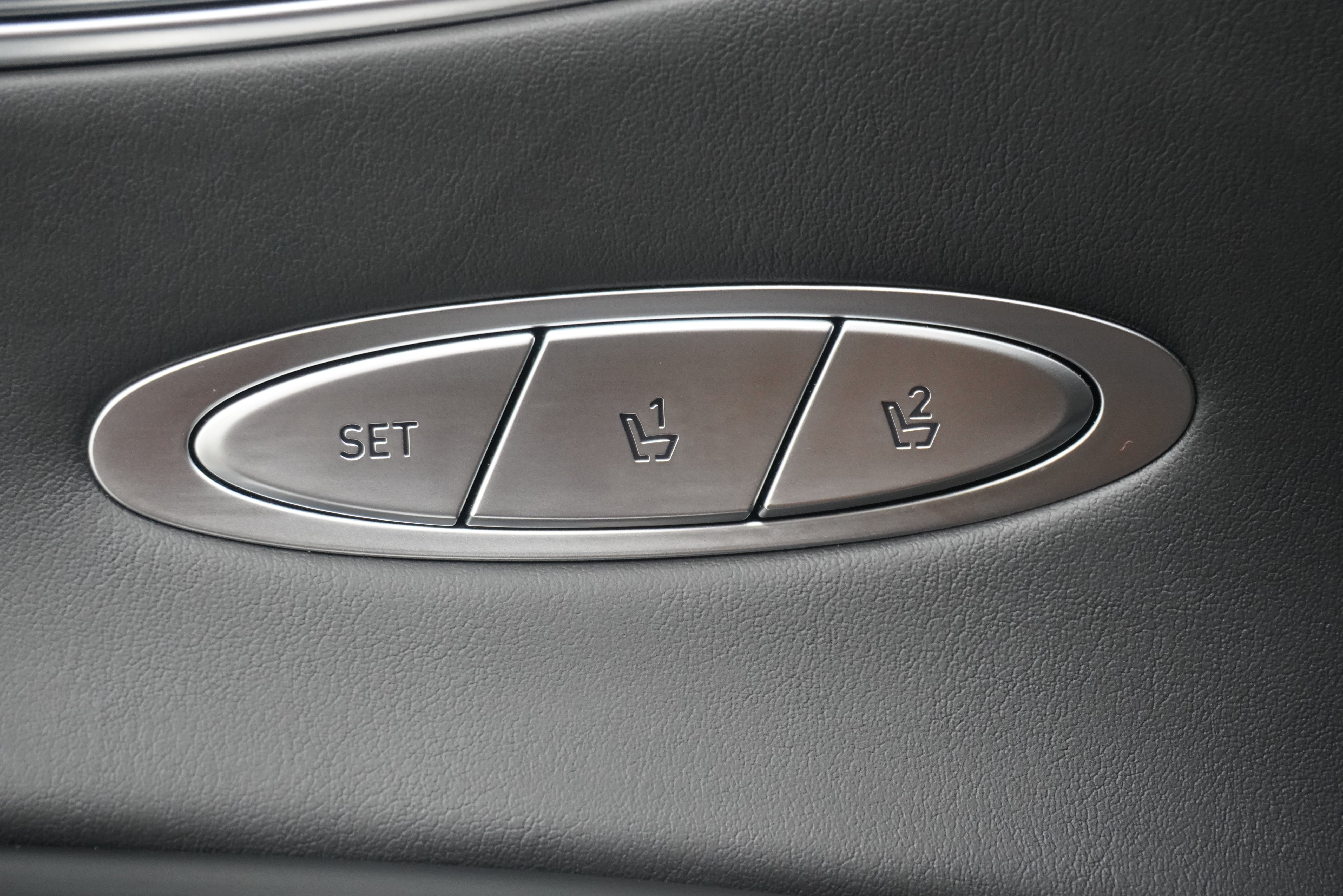 Used 2022 Genesis GV70 2.5T w/ Sport Prestige Package AWD/4WD image 16