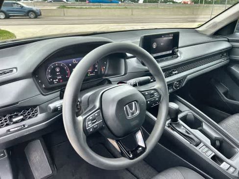 Used 2024 Honda Accord EX image 15
