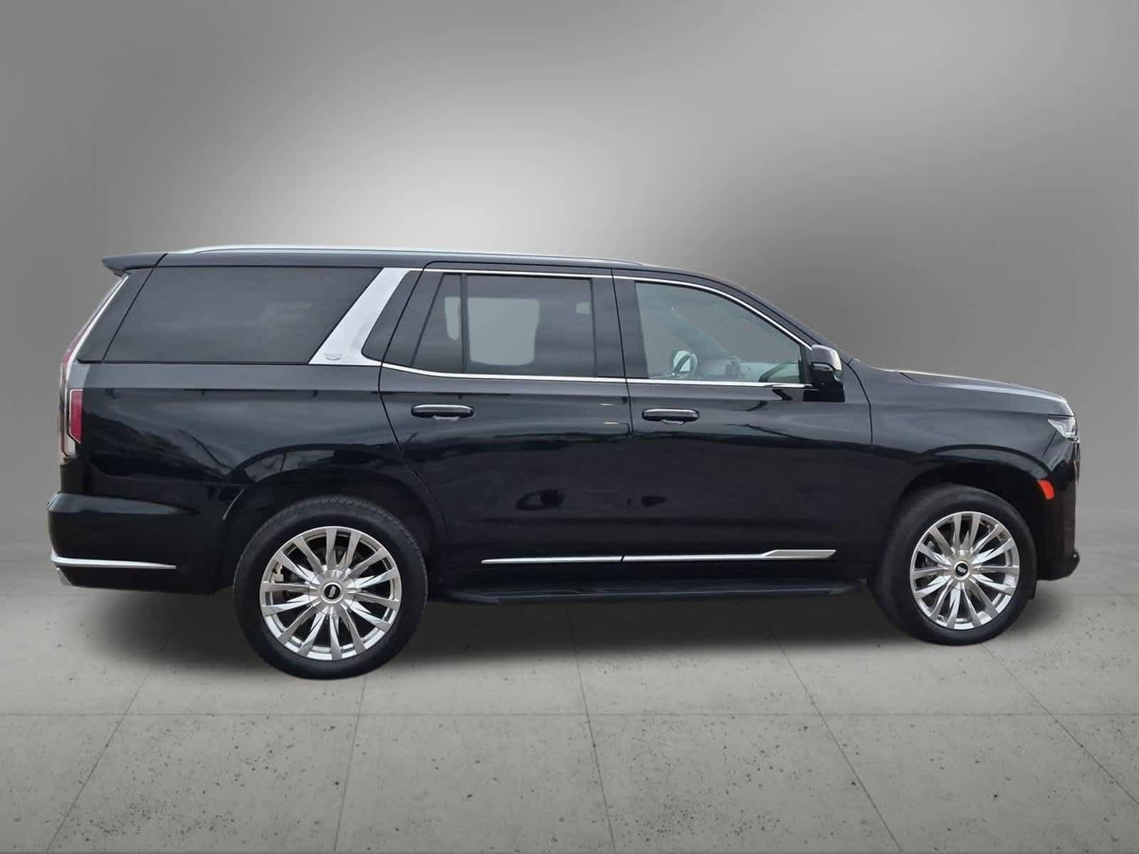 Used 2023 Cadillac Escalade Premium Luxury AWD/4WD image 7