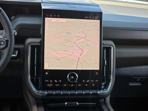New 2026 GMC Yukon Denali Ultimate AWD/4WD image 31