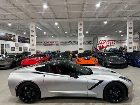 Used 2015 Chevrolet Corvette Stingray Coupe RWD image 5