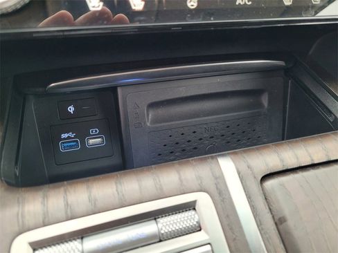 Used 2024 Genesis GV80 3.5T image 23