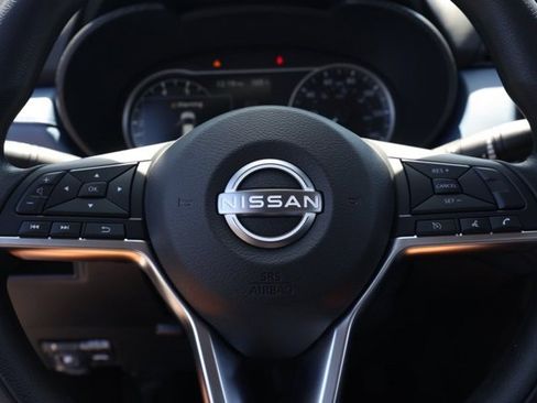 New 2025 Nissan Versa 1.6 SV w/ Trunk Package image 24