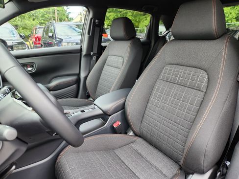 New 2025 Honda HR-V Sport image 8