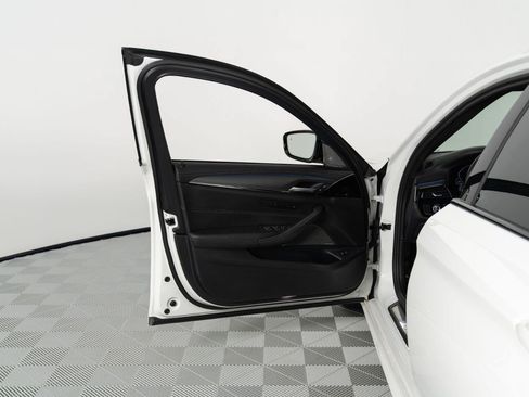 Used 2023 BMW M5 w/ Competition Package AWD/4WD image 23