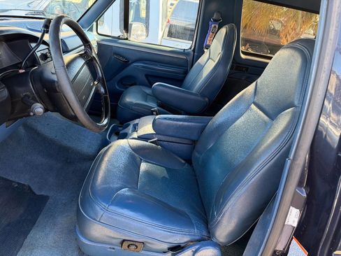 Used 1995 Ford Bronco XLT image 28