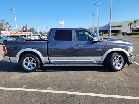 Used 2017 RAM 1500 Laramie w/ Convenience Group AWD/4WD image 3