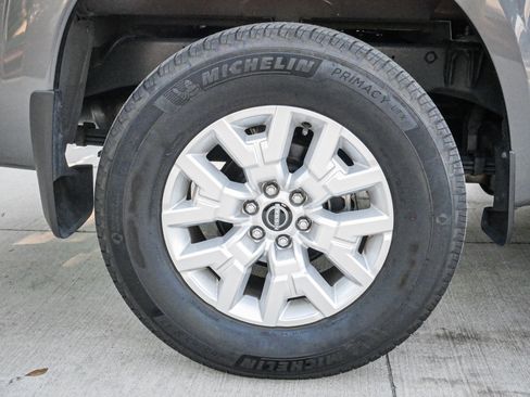 Used 2023 Nissan Frontier SV w/ SV Convenience Package image 13