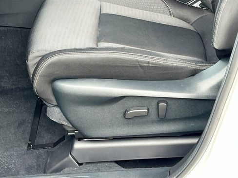 Used 2023 Subaru Ascent Premium w/ Convenience Package image 20