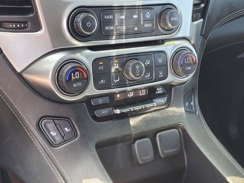 Used 2017 Chevrolet Tahoe LT w/ LT Signature Package AWD/4WD image 18