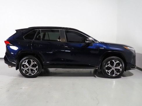 Used 2022 Toyota RAV4 Prime XSE image 5