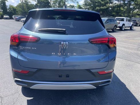 Used 2025 Buick Encore GX Preferred w/ Comfort Package AWD/4WD image 4