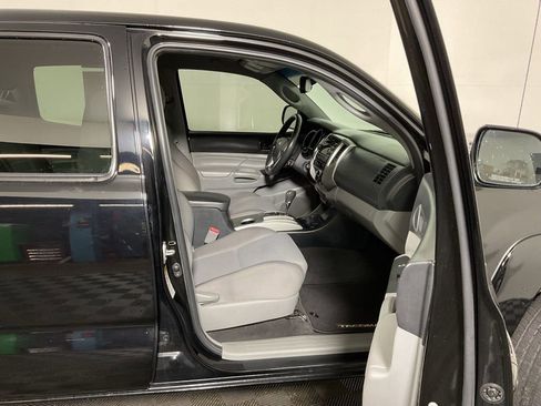 Used 2012 Toyota Tacoma 4x4 Double Cab w/ TRD Sport Upgrade Pkg image 34