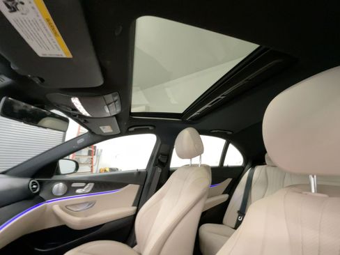 Used 2018 Mercedes-Benz E 300 4MATIC image 24