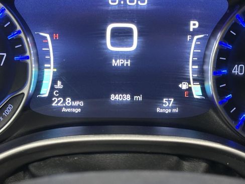 Used 2022 Chrysler Pacifica Touring-L FWD image 18