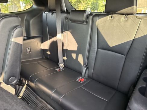 Used 2022 Toyota Highlander XSE AWD/4WD image 23