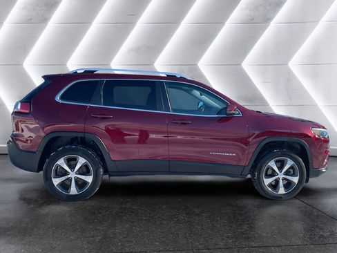 Used 2019 Jeep Cherokee Limited image 7