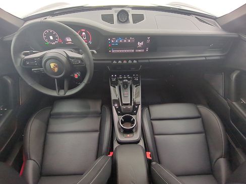 Certified 2025 Porsche 911 Targa 4 GTS AWD/4WD image 19