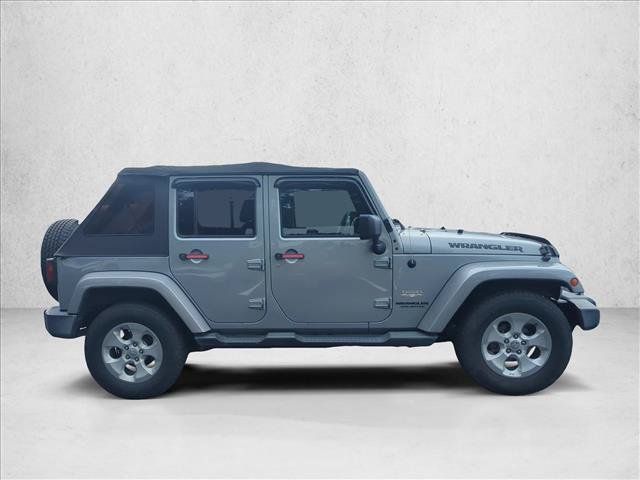 Used 2015 Jeep Wrangler Unlimited Sahara w/ Connectivity Group AWD/4WD image 4