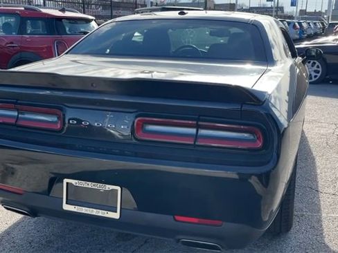 Used 2021 Dodge Challenger SXT image 4