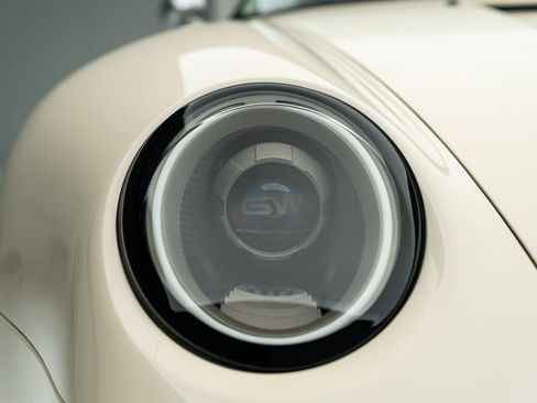 Used 1997 Porsche 911 Cabriolet image 34