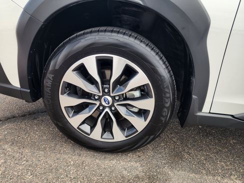Used 2024 Subaru Outback Touring XT AWD/4WD image 9