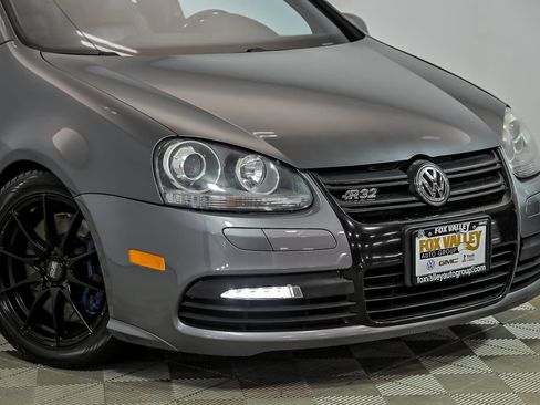 Used 2008 Volkswagen R32 AWD/4WD image 2