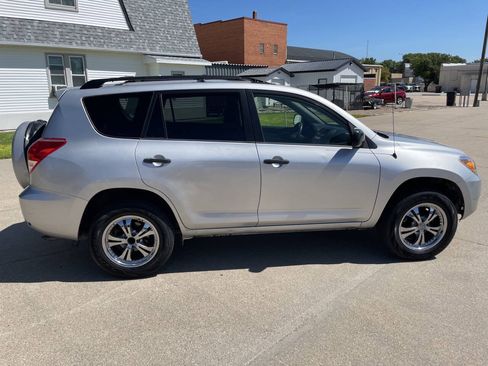 Used 2008 Toyota RAV4 2WD image 6