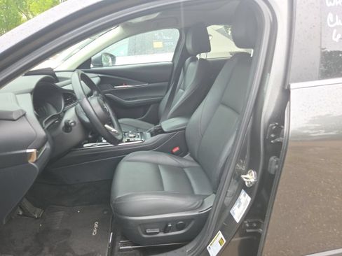 Used 2025 MAZDA CX-30 AWD 2.5 S w/ Preferred Package image 3