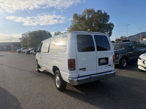 Used 2013 Ford E-350 and Econoline 350 XLT RWD image 4