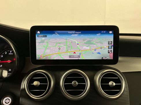 Used 2022 Mercedes-Benz GLC 300 4MATIC Coupe image 11
