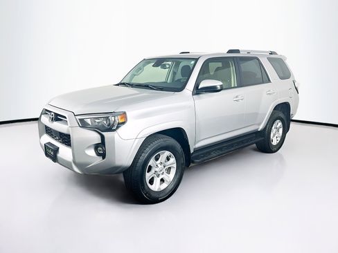 Used 2024 Toyota 4Runner SR5 image 3
