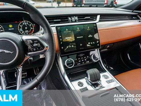 Used 2024 Jaguar XF R-Dynamic SE image 32