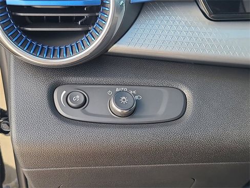 New 2026 Chevrolet Trax LT w/ Driver Confidence Package image 23