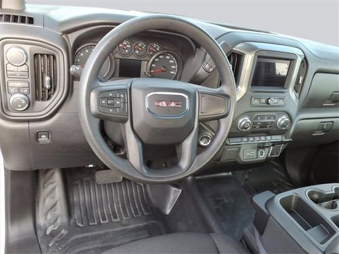 Used 2024 GMC Sierra 2500 Pro w/ Convenience Package image 8