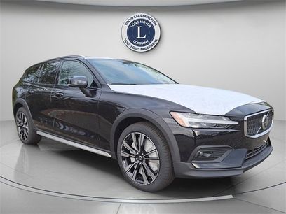 New 2026 Volvo V60 B5 Cross Country Ultra