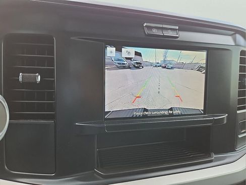 Used 2025 Ford F250 XLT w/ FX4 Off-Road Package image 19