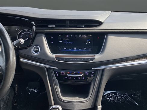 Used 2019 Cadillac XT5 Platinum AWD/4WD image 12